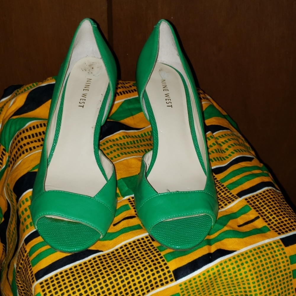 Green open toe leather shoes